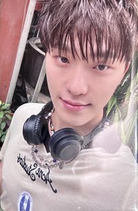 MINI12 yzy yzye 簽售卡 