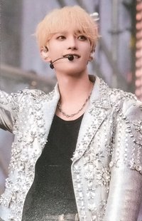 FOLLOW AGAIN 電影卡 