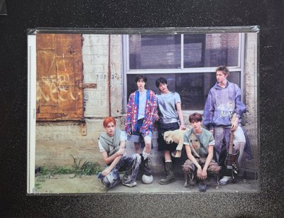 ❇️ Weverse 特典 團封A4資料夾