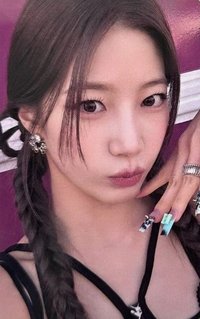 DIFFERENT 專輯卡 通常盤ver.