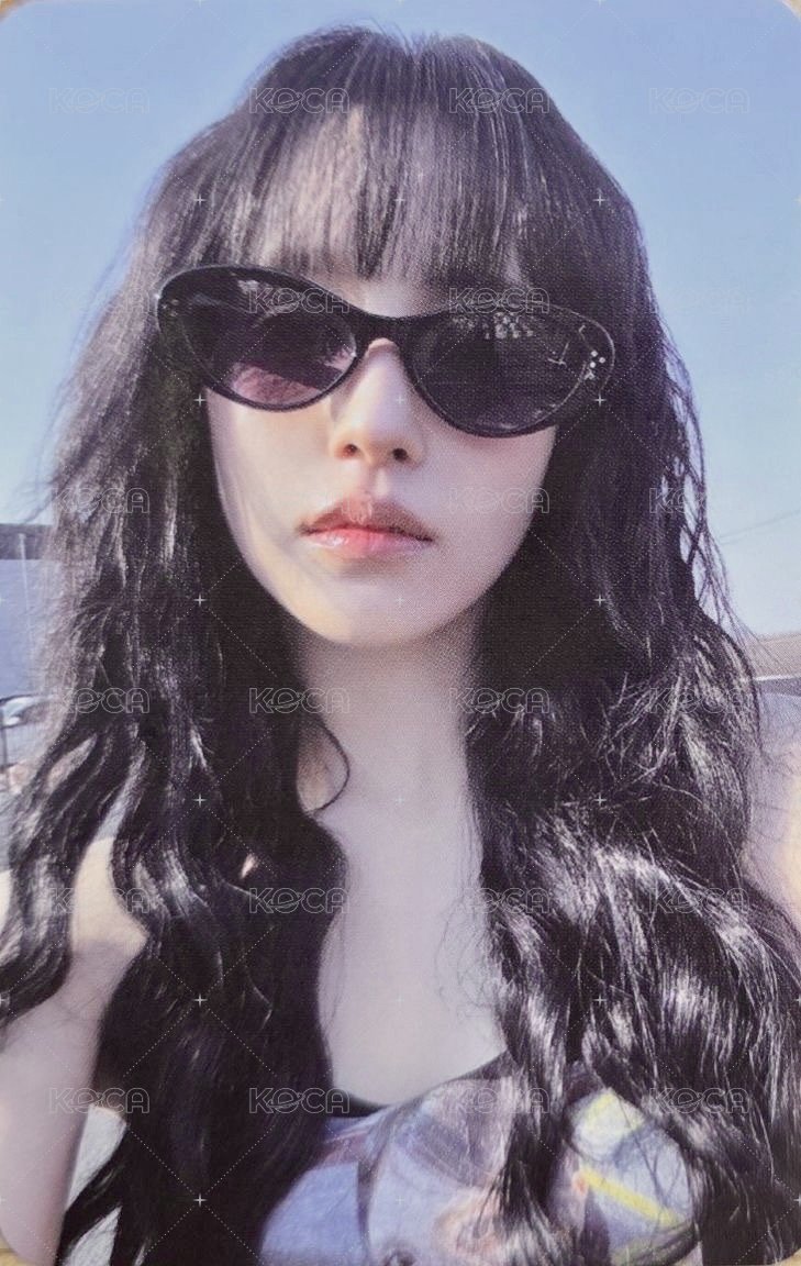 正規四 專輯卡 ver.is 正面