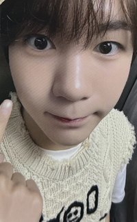 Songbird yzy 青島 day2 簽售卡 