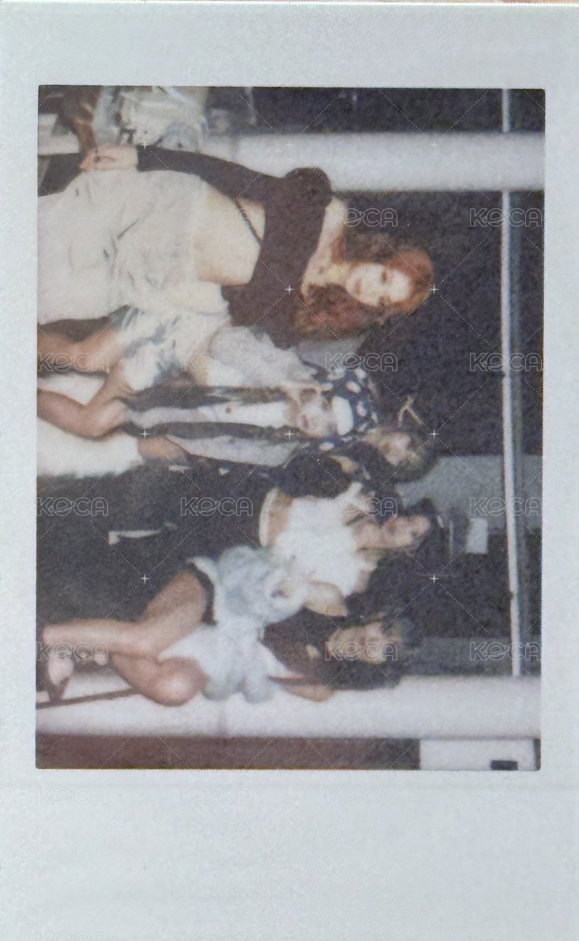 EASY 滿額卡 快閃店 正面