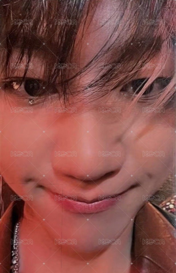 MINI11 yzy 2.0 特典卡  正面