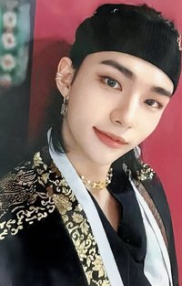 NOEASY yzy 1.0 簽售卡 