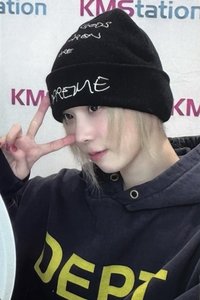 正規一 kms 簽售卡 線上簽售v3冬