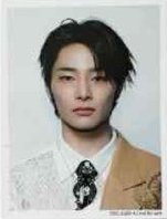 Hollow 專輯卡 初回B 證件照