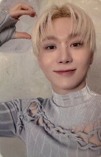 正五 yzy 幸運卡 