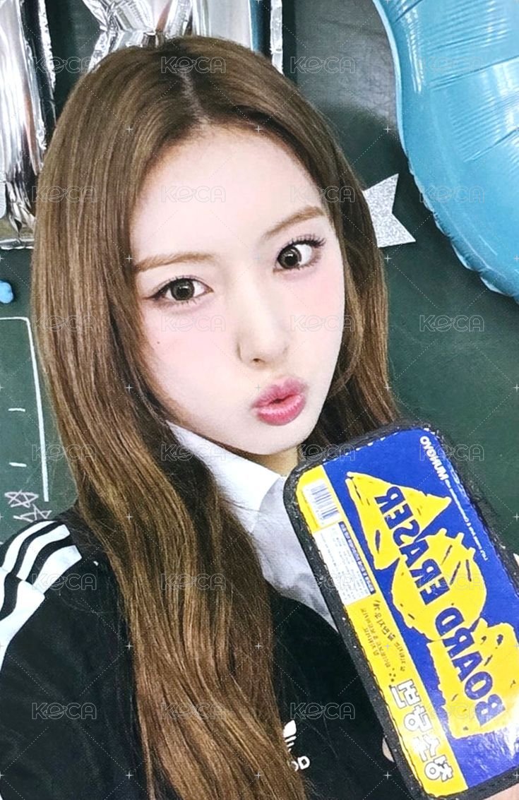 FORWARD sw 線上 2.0 簽售卡 三週年 正面