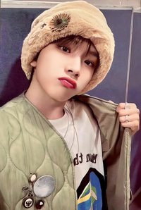 WHO! km蝦皮 簽售卡 6