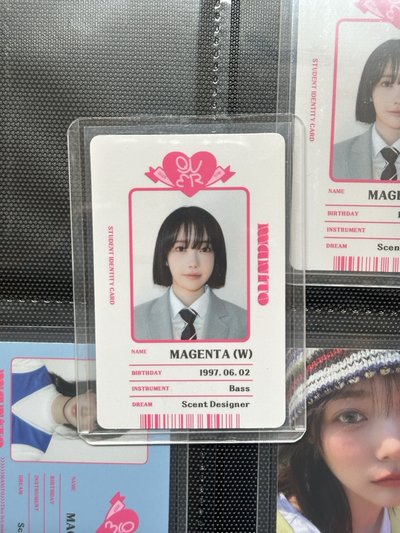 qwer mini1 專輯卡 證件塔