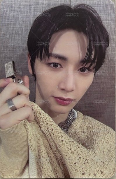 WHO! km蝦皮 簽售卡 4 正面