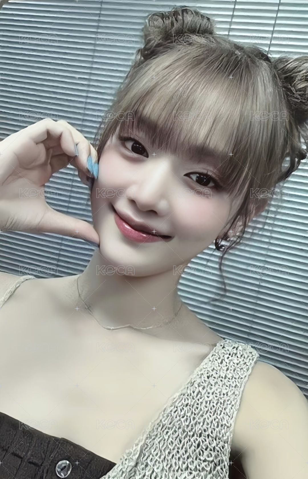 正規二 kms 5 v4 簽售卡  正面