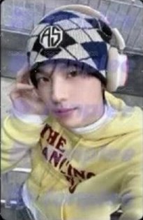 Play Hard fp 簽售卡  正面