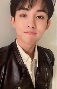 Take Over The Moon 專輯卡 sequel ver