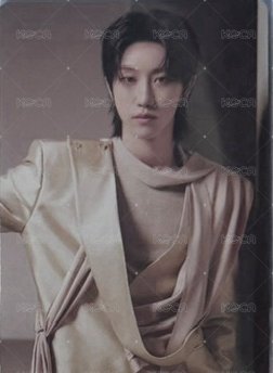 RIGHT HERE 隨機卡  正面