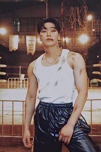 Outlaw 專輯卡 Platform ver. Image