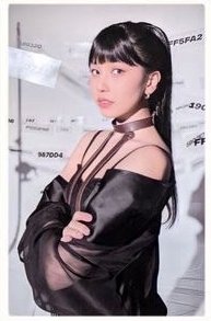 BETWEEN 1&2 專輯卡 