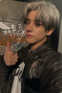 迷三 yzy 簽售卡 