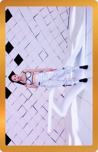 Feel Special 專輯卡 金卡