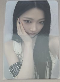 捧臉露