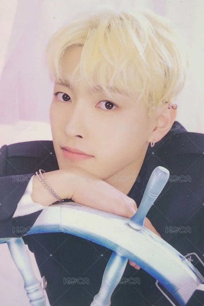 ANITEEZ IN ILLUSION 隨機卡  正面