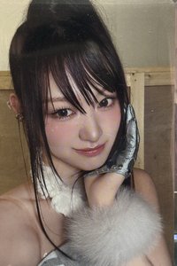 Glow Up QR專ME版 專輯卡 