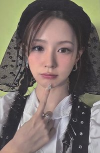 We are 專輯卡 poca ver. A ver.