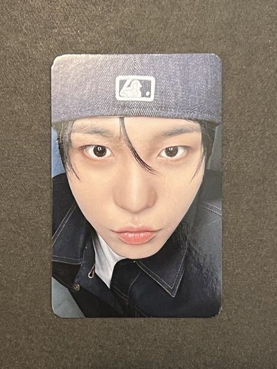 Golden Hour 3 特典卡：傘鍾