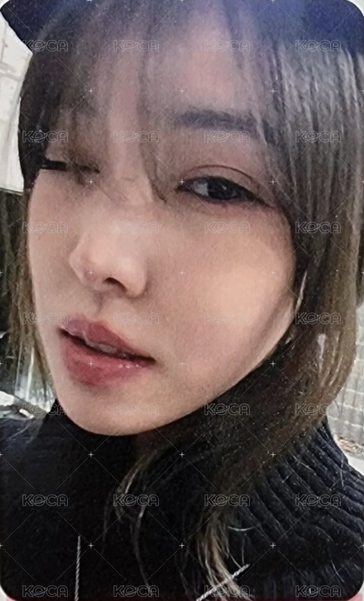 O jjmuze 簽售卡  正面