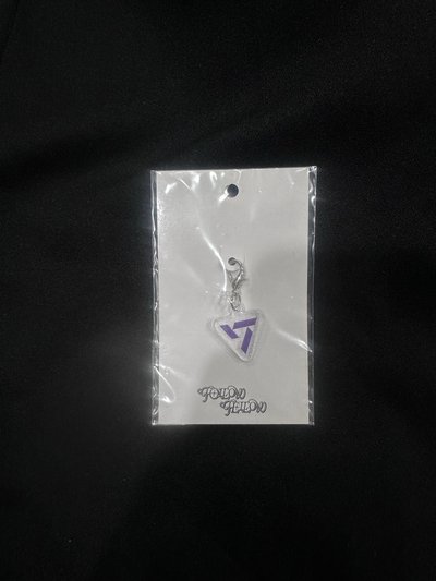 SEVENTEEN FOLLOW展覽 全圓佑 吊飾