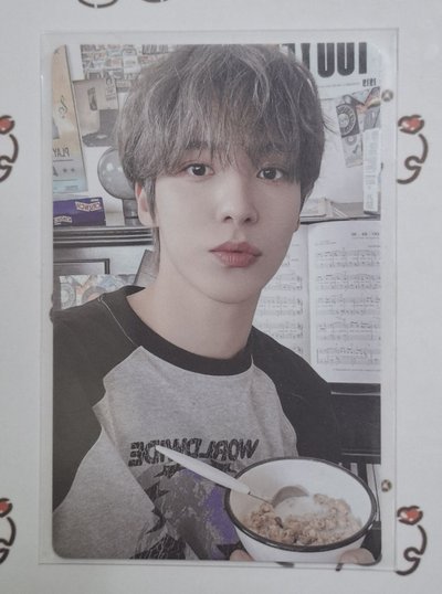 2025年曆紅版小卡 潤 綁圖二3張