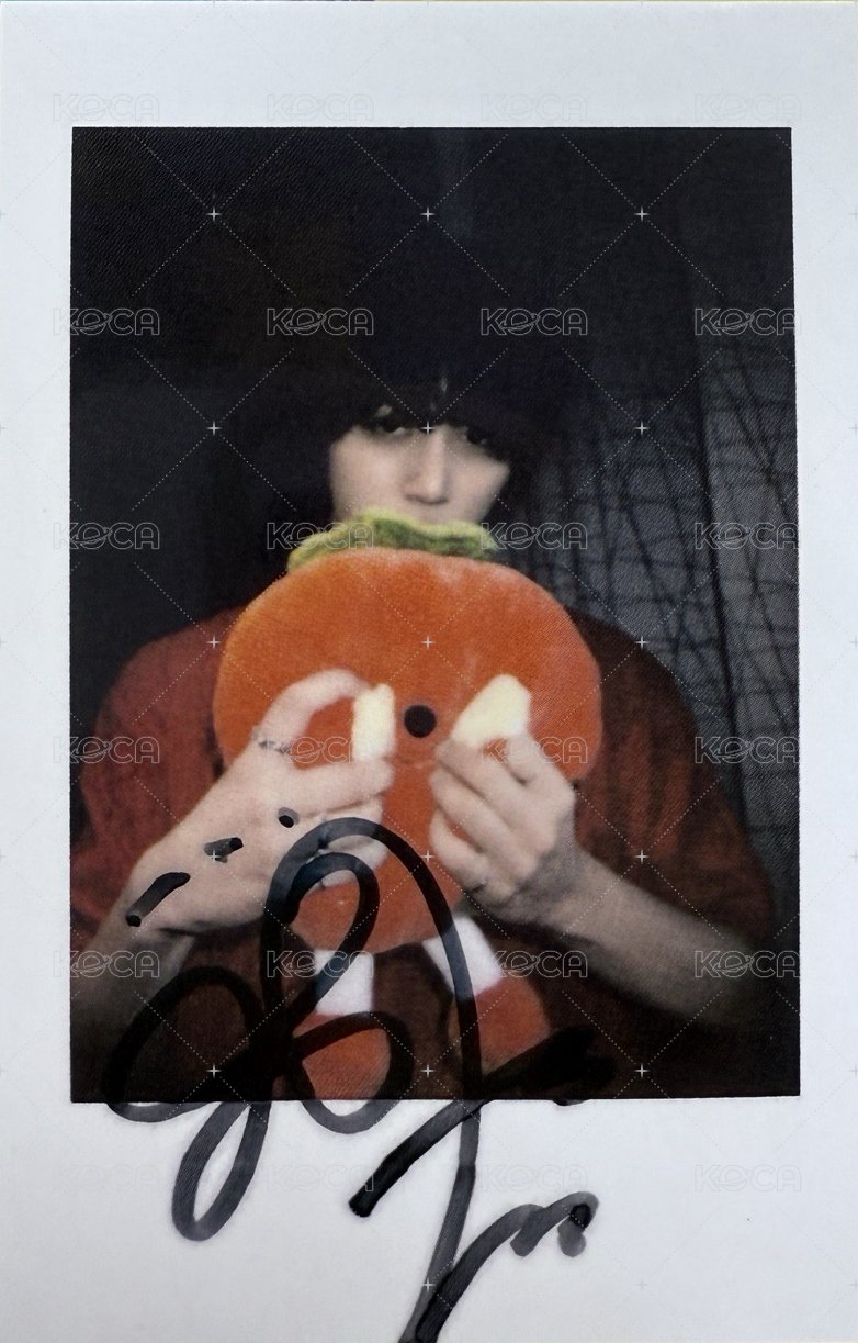 HOW? yzy 青島線下 簽售卡 復刻水果拍立得 正面