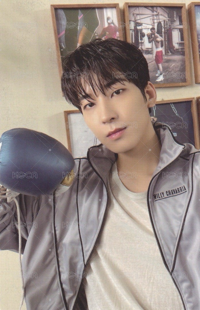 MINI10 專輯卡 ｜FIGHT FOR MY LIFE ver. 正面