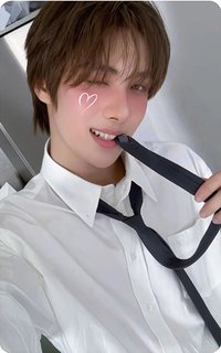 Play Hard 塔店 幸運卡 