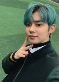 20 FANLIVE 周邊卡 