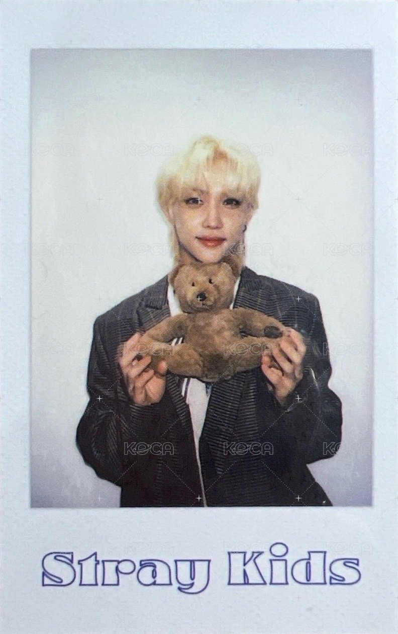 2022 年曆 jyp 特典卡  正面