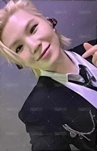 精選專 yzy D 簽售卡  正面