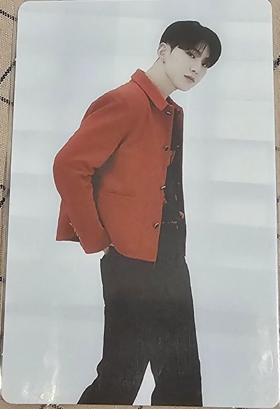 SEVENTEEN 2023 FOLLOW隨機卡包卡