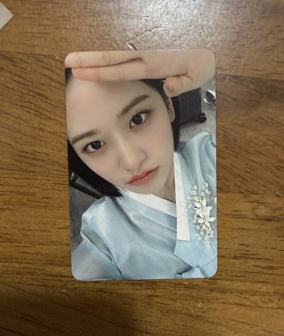 ✴️ 東遠鮪魚罐頭 代言卡 韓服安俞真