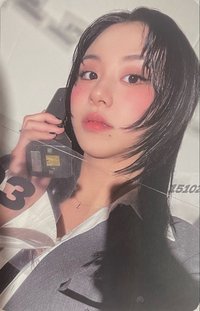 BETWEEN 1&2 專輯卡 