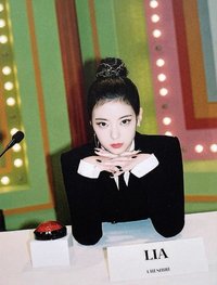 CHESHIRE 專輯卡 特別版