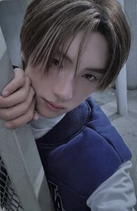 Play Hard 專輯卡 play mode