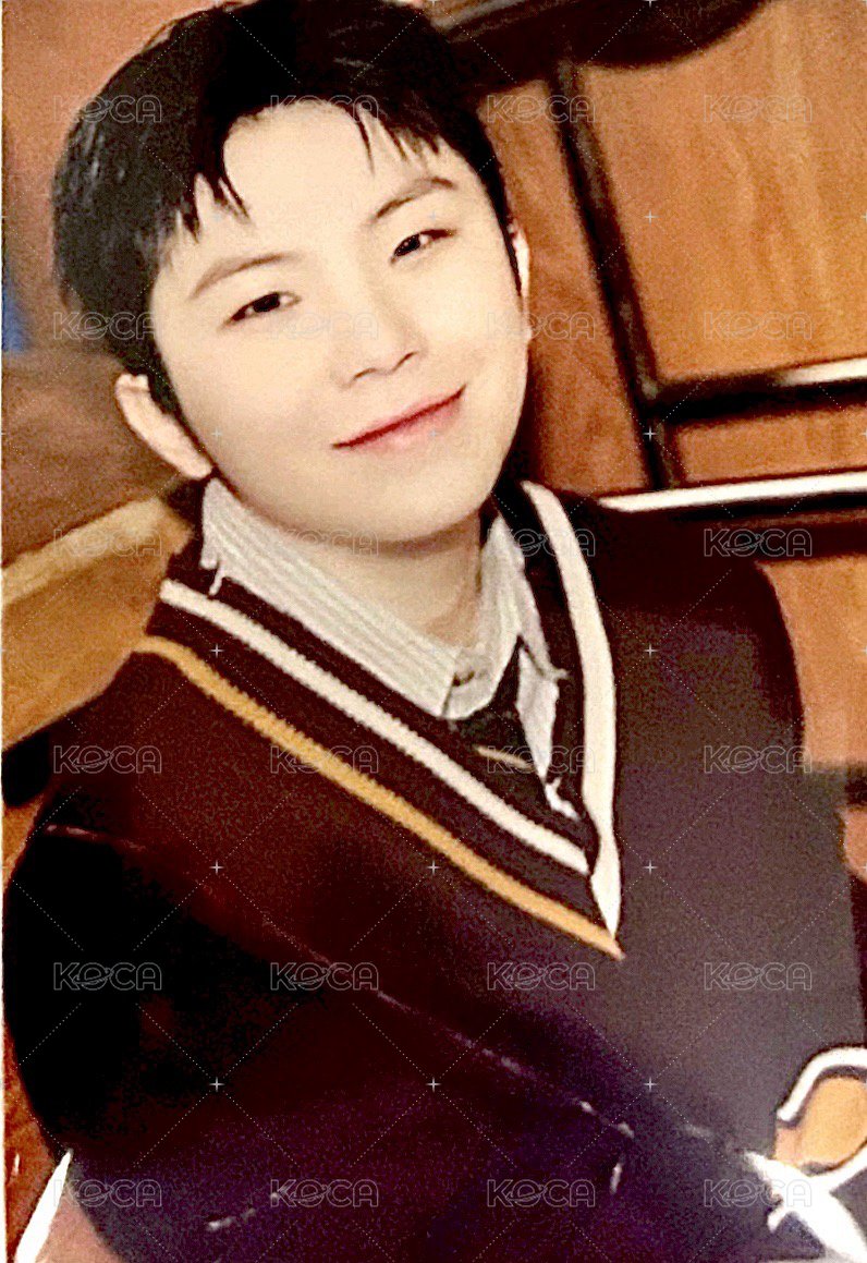 25‘FM｜HOLIDAY 隨機卡 卡包卡 正面