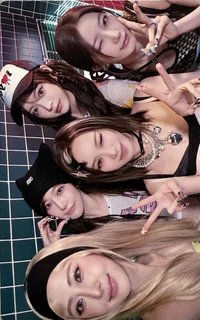 DIFFERENT 專輯卡 單封團卡