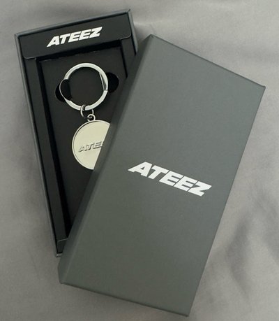 七週年滿額禮吊飾（榮）