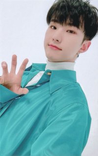 2022 SEASON’S GREETINGS 年曆卡 22‘日版