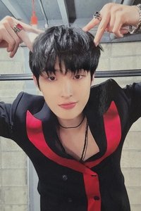 Not Okay 專輯卡 Member Solo盤