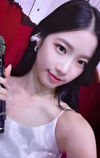 UNFORGIVEN yzy 3.0 簽售卡 