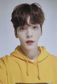 22 FANLIVE 隨機卡 